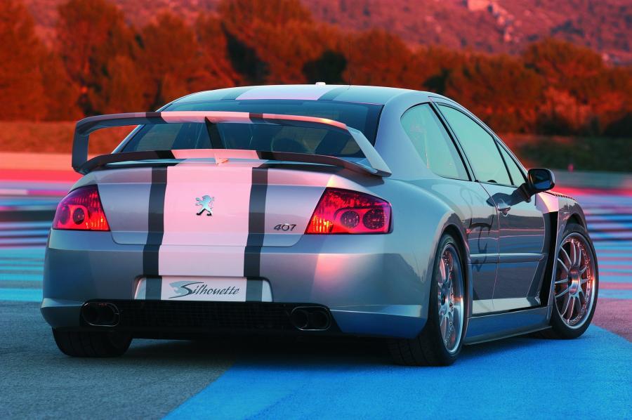  Peugeot 407 Silhouette 2004 года  (фото 16 из 32)